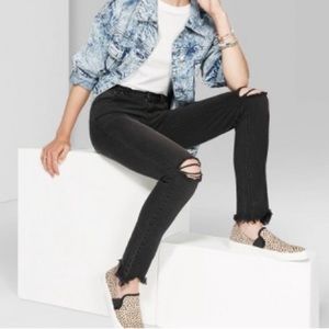 Women's Super-High Rise Distressed Skinny Jeans - Wild Fable™ Black